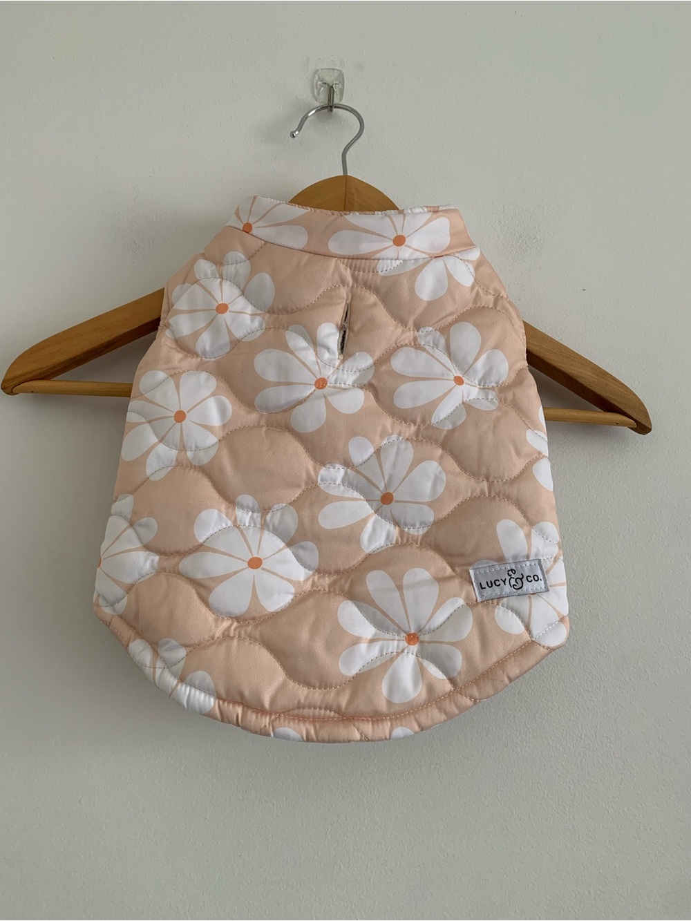 Lucy & Co reversible print puffer for dogs M